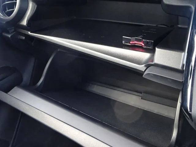 カローラアクシオ(トヨタ)の車両写真