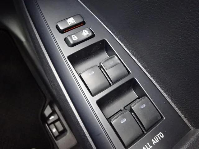 カローラアクシオ(トヨタ)の車両写真