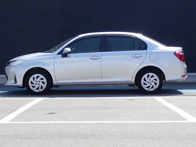 カローラアクシオ(トヨタ)の車両写真