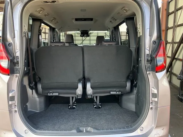 ノア　４ＷＤ（トヨタ）の車両写真
