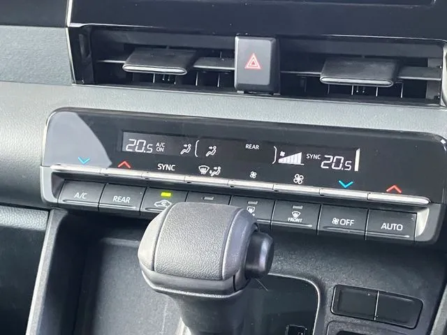 ノア　４ＷＤ（トヨタ）の車両写真