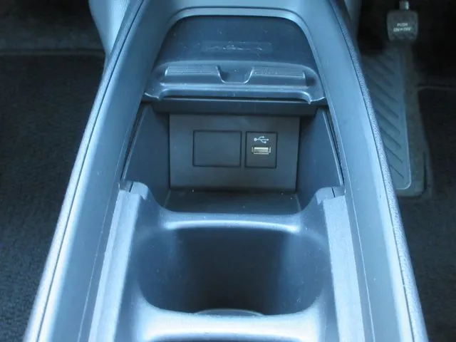 アクア（トヨタ）の車両写真