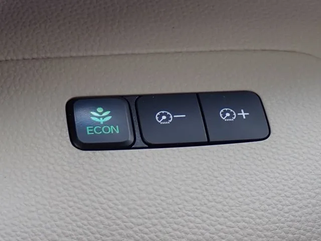 N BOX(ホンダ)の車両写真