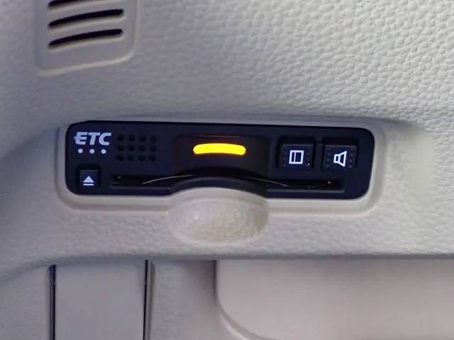 N BOX(ホンダ)の車両写真