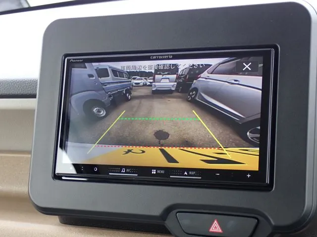 ホンダ　Ｎ　ＢＯＸ　４ＷＤ