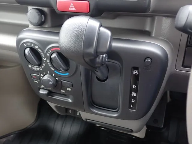 エブリイバン(スズキ)の車両写真