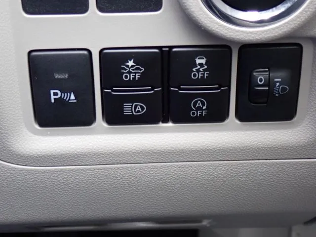 パッソ 4WD(トヨタ)の車両写真
