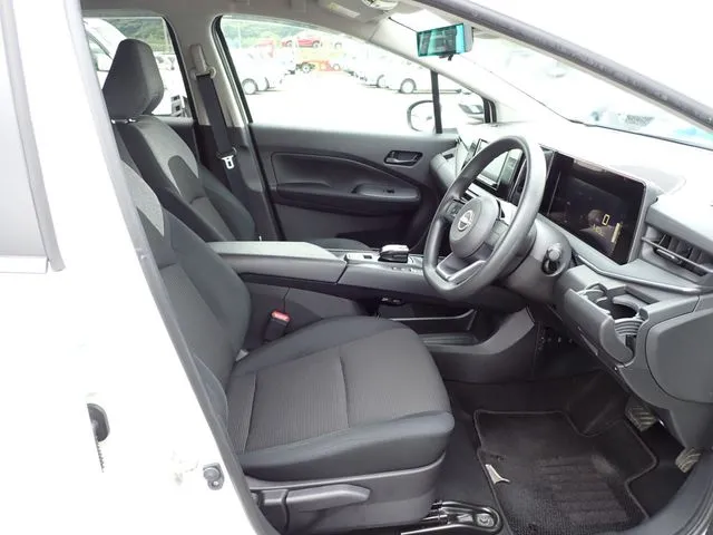 ノート(ニッサン)の車両写真