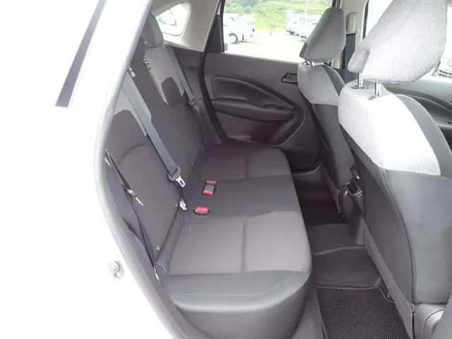 ノート(ニッサン)の車両写真