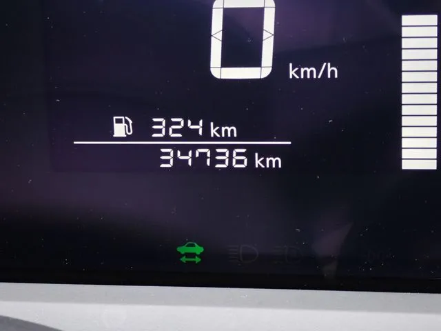 ノート(ニッサン)の車両写真