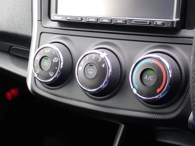 カローラフィールダー 4WD(トヨタ)の車両写真