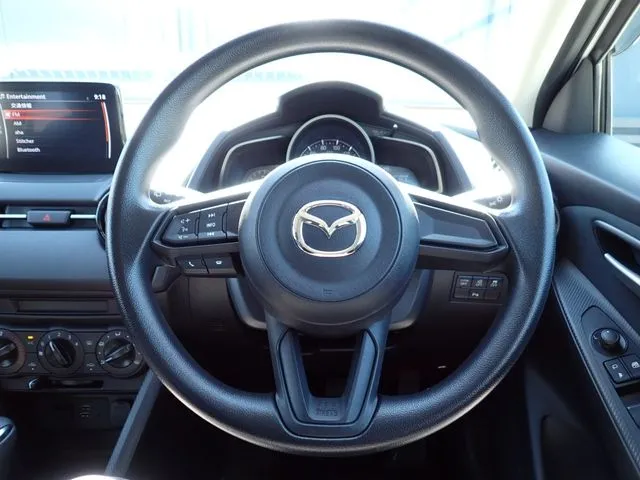 MAZDA2(マツダ)の車両写真