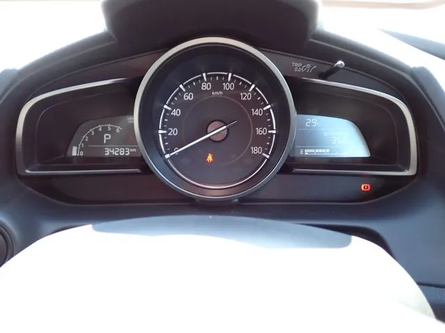 MAZDA2(マツダ)の車両写真