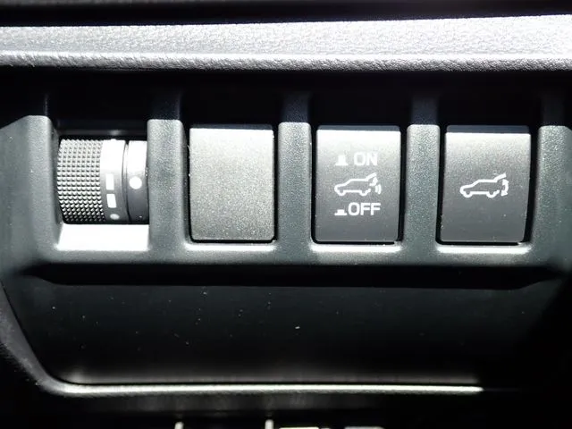 レヴォーグ(スバル)の車両写真