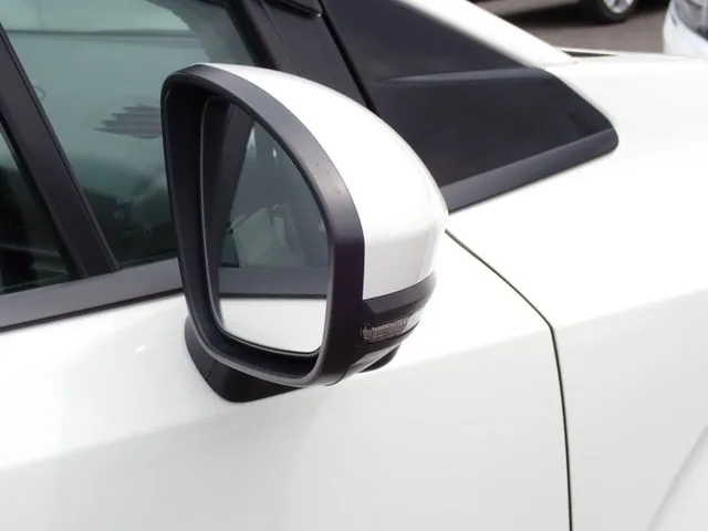 ノート(ニッサン)の車両写真