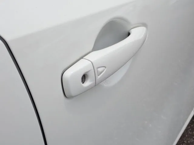 ノート(ニッサン)の車両写真