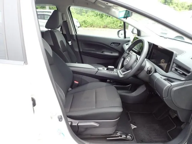 ノート(ニッサン)の車両写真