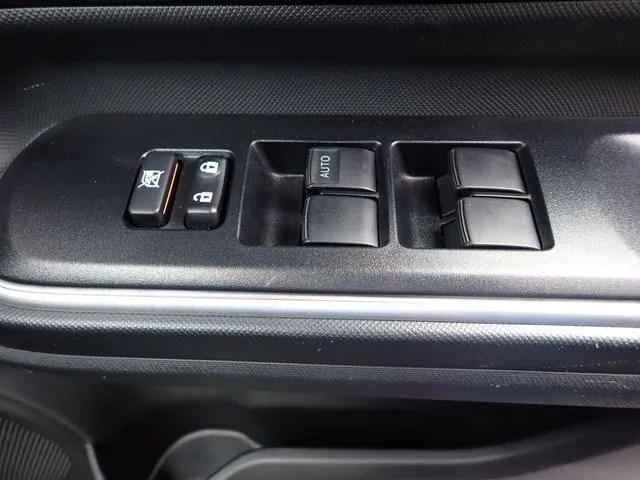 アクア（トヨタ）の車両写真