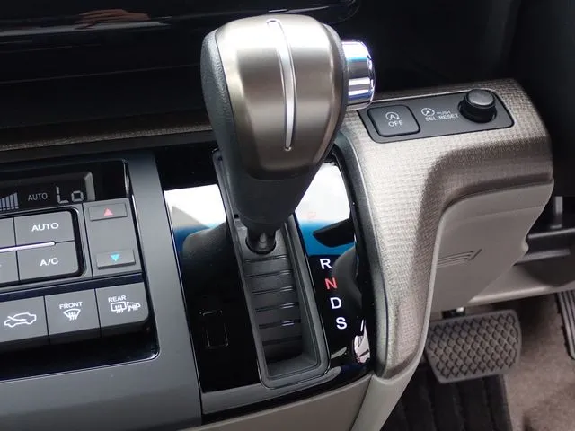 ステップワゴン(ホンダ)の車両写真