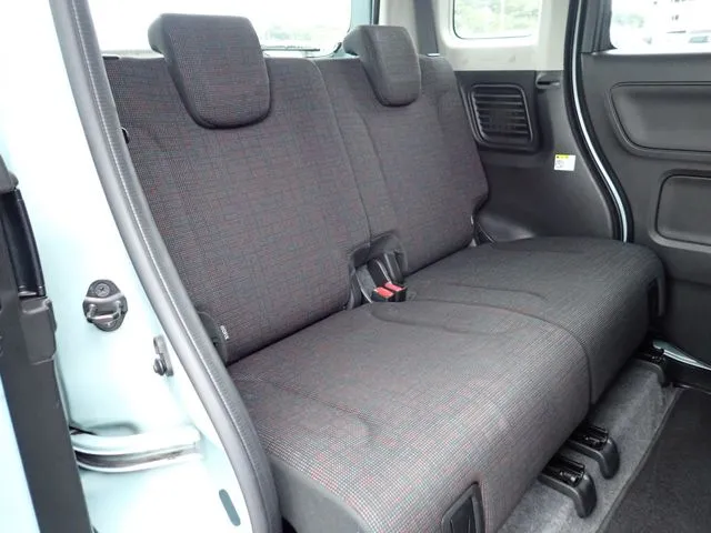 スペーシア(スズキ)の車両写真