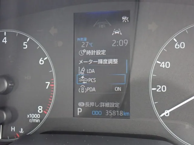 カローラ　セダン（トヨタ）の車両写真