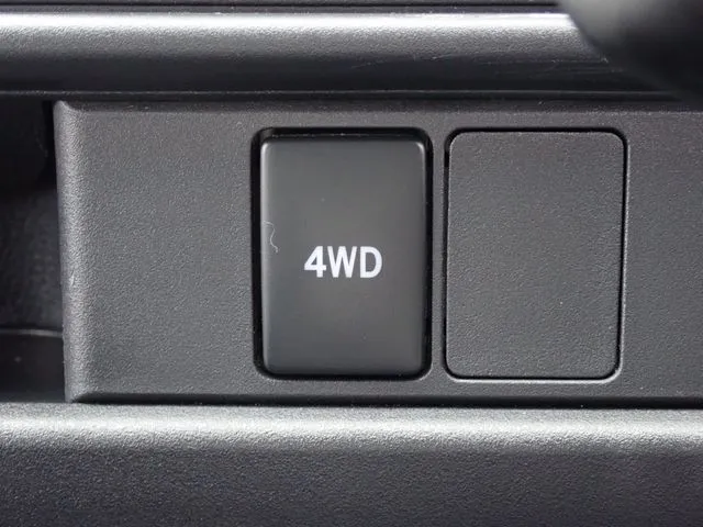 ハイゼットカーゴ 4WD(ダイハツ)の車両写真
