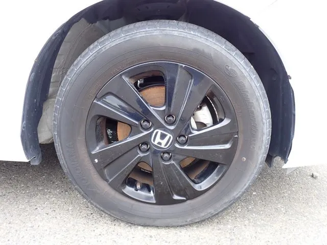 フリードプラス(ホンダ)の車両写真