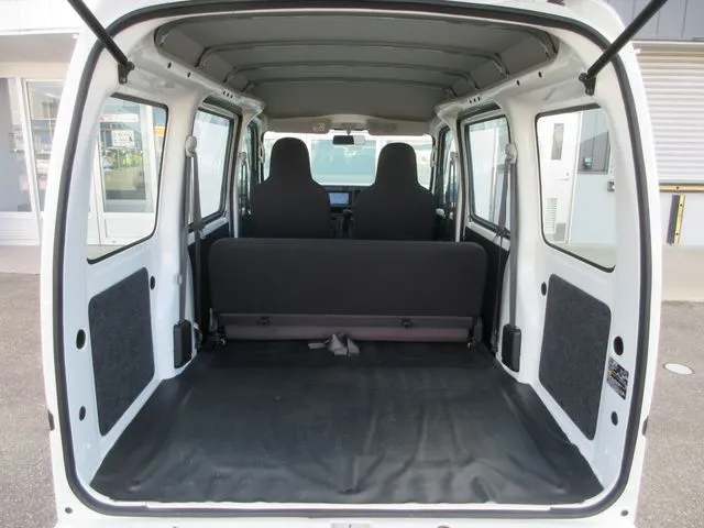 ハイゼットカーゴ 4WD(ダイハツ)の車両写真