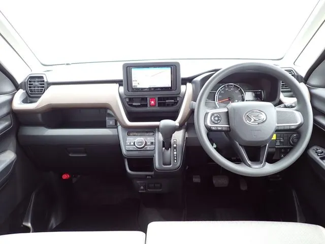 ダイハツ　ムーヴ　４ＷＤ
