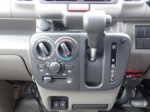 エブリイバン(スズキ)の車両写真