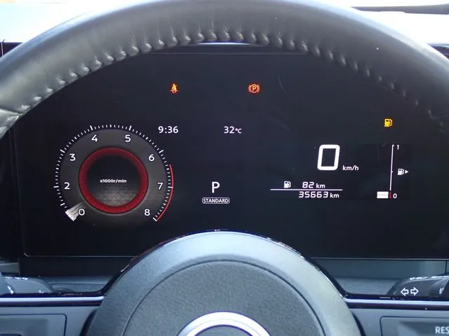 セレナ(ニッサン)の車両写真