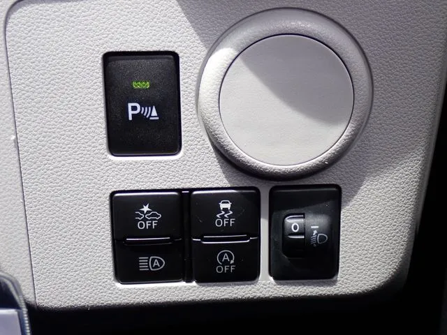 ミラ イース(ダイハツ)の車両写真