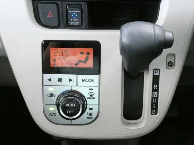 ムーヴ(ダイハツ)の車両写真