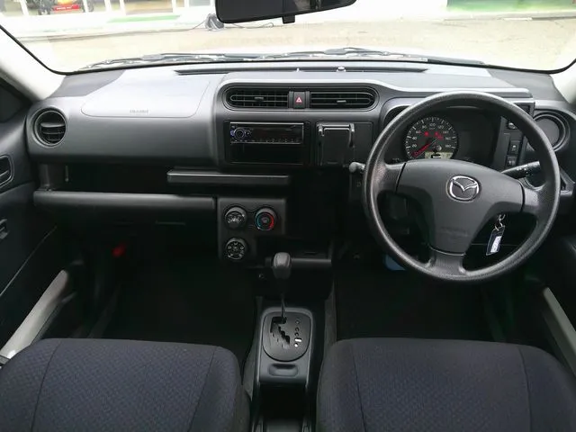 ファミリアバン　２ＷＤ（マツダ）の車両写真