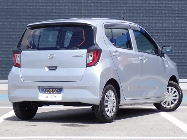 ミラ イース(ダイハツ)の車両写真