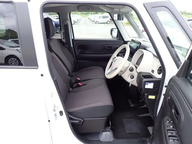 ワゴンR スマイル 4WD(スズキ)の車両写真