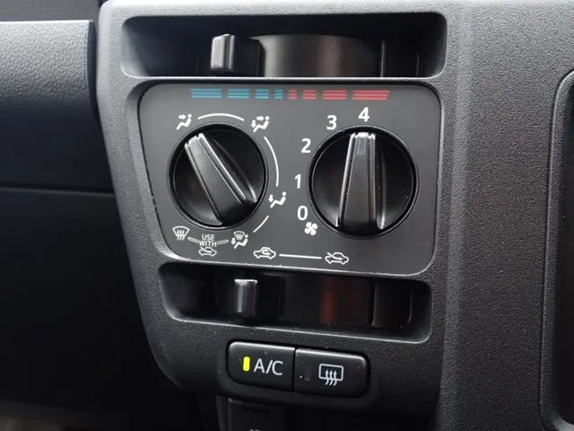 ハイゼットカーゴ(ダイハツ)の車両写真