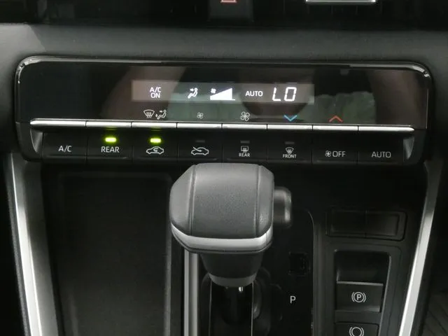 ヴォクシー(トヨタ)の車両写真