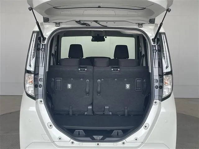 ルーミー(トヨタ)の車両写真