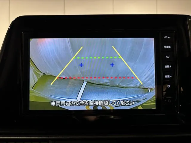 セレナ（ニッサン）の車両写真