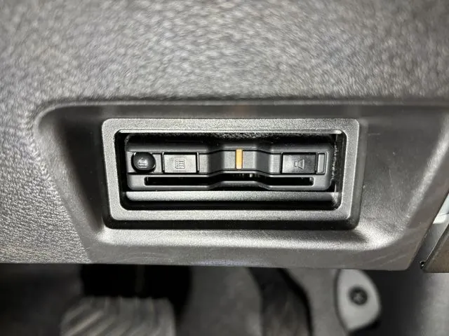 セレナ（ニッサン）の車両写真