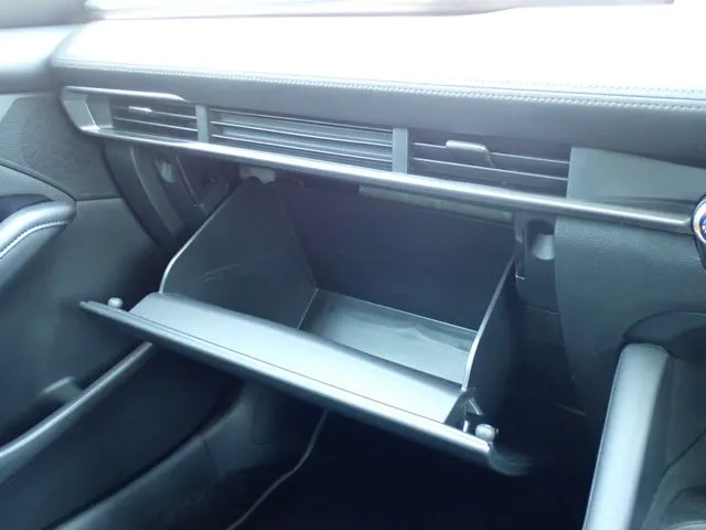 マツダ MAZDA3 セダン
