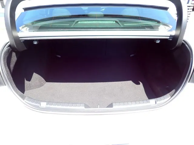 マツダ MAZDA3 セダン