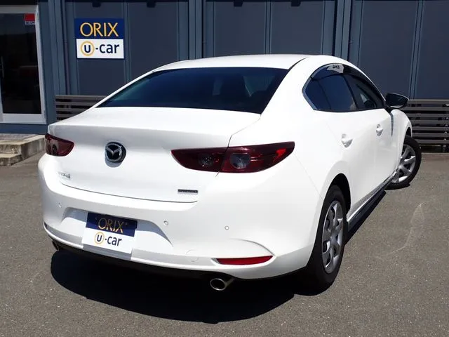 マツダ MAZDA3 セダン