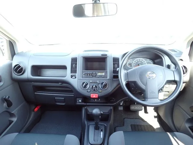 NV150 AD 2WD(ニッサン)の車両写真