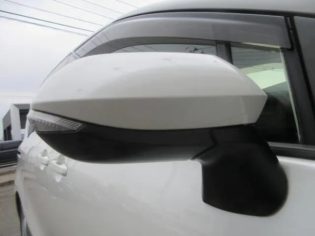 シエンタ(トヨタ)の車両写真