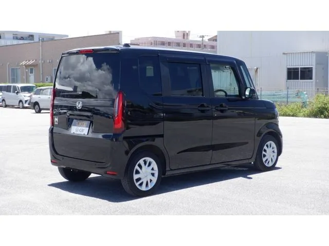 N BOX(ホンダ)の車両写真