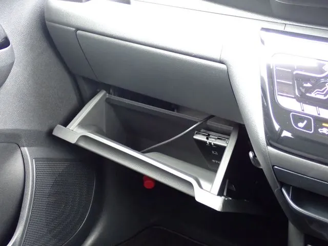 ｅＫクロス（ミツビシ）の車両写真