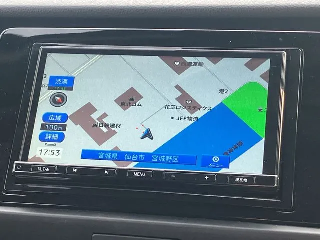 ホンダ　フィット　ｅ：ＨＥＶ　４ＷＤ