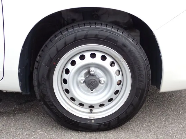 トヨタ プロボックスバン ハイブリッド